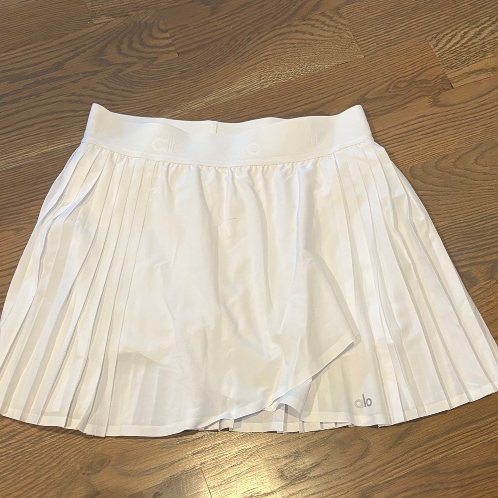 ALO Yoga White Pleated Skirt NWOT